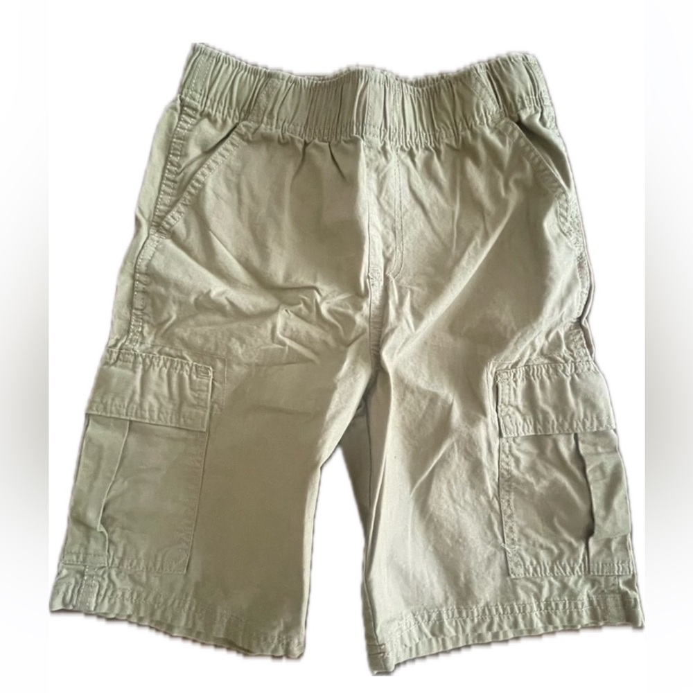 The Children's place cargo style shorts size 10
